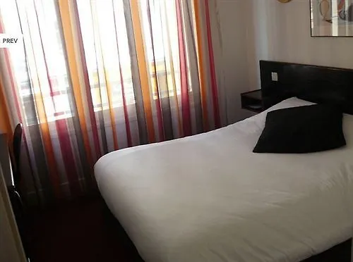 Hotel Victor Hugo Lorient 2*,